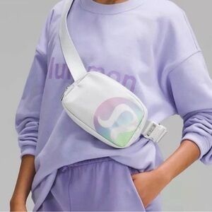 Lululemon Everyday Belt Bag 1L Light Gray w/ Rainbow Logo